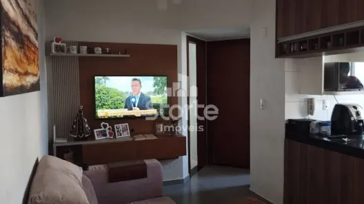 Apartamento com 2 Quartos para alugar, 50m² no Carajás, Uberlândia