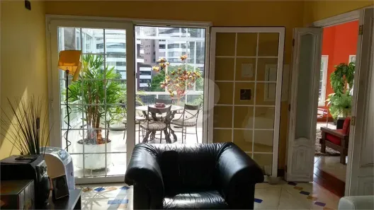 Casa de Condomínio com 4 Quartos à venda, 600m² no Jardim Vitória Régia, São Paulo