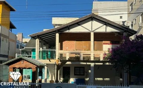 Casa com 8 Quartos à venda, 279m² no Centro, Bombinhas