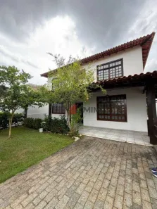 Casa com 5 Quartos à venda, 336m² no Camboinhas, Niterói