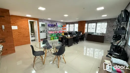 Sala Comercial à venda, 61m² no São Sebastião, Porto Alegre