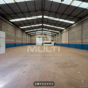 Casa com 1 Quarto para alugar, 800m² no Alto Umuarama, Uberlândia