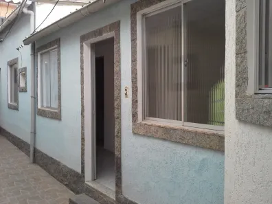 Casa com 1 Quarto para alugar, 30m² no Olaria, Rio de Janeiro