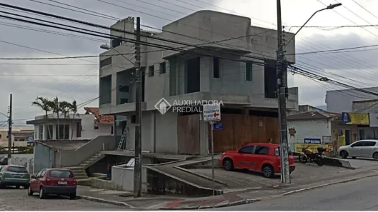 Prédio Comercial à venda, 296m² no Fazenda Santo Antônio, São José