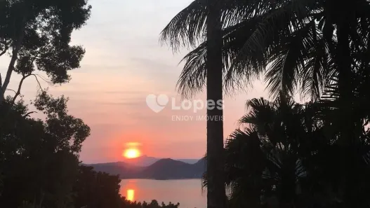 Casa com 6 Quartos à venda, 1200m² no Ponta Leste, Angra dos Reis