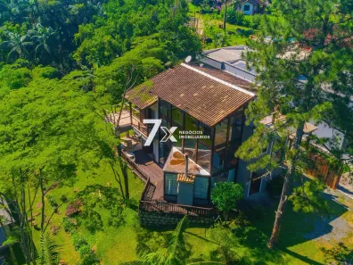 Casa de Condomínio com 3 Quartos à venda, 200m² no Serrinha do Alambari (Agulhas Negras), Resende