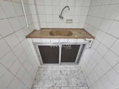 Kitnet à venda, 27m² no Centro, Rio de Janeiro
