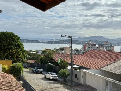 Casa com 5 Quartos à venda, 274m² no Abraão, Florianópolis