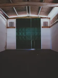 Galpão/Depósito/Armazém para alugar, 200m² no Buraquinho, Lauro de Freitas