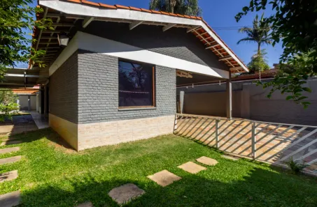 Casa com 3 Quartos para alugar, 300m² no Alto de Pinheiros, São Paulo