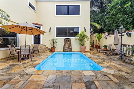 Casa com 5 Quartos à venda, 400m² no Sumaré, São Paulo