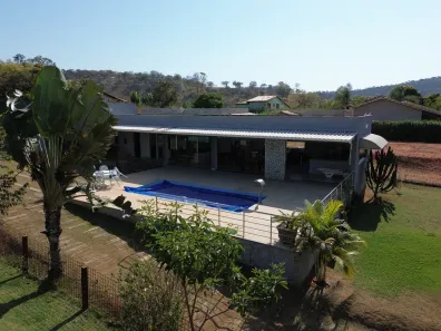 Fazenda/Sítio com 3 Quartos à venda, 1000m² no , Jaboticatubas