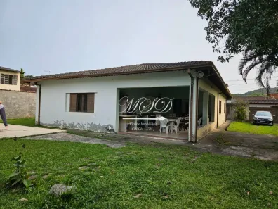 Casa com 3 Quartos para alugar, 235m² no Martim de Sá, Caraguatatuba