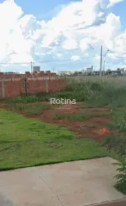 Lote/Terreno à venda, 250m² no Novo Mundo, Uberlândia