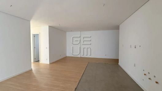 com 3 Quartos à venda, 194m² no Terra Bonita, Londrina