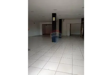Ponto Comercial para alugar, 352m² no Cordeiro, Recife
