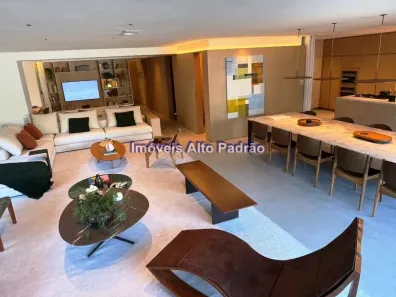 Apartamento com 4 Quartos à venda, 245m² no Pinheiros, São Paulo