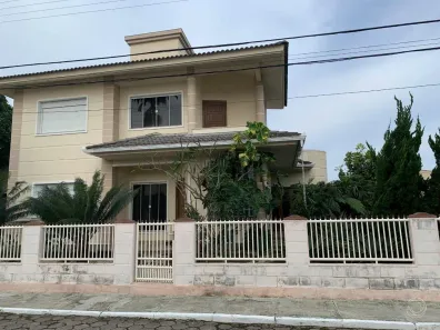 Casa com 4 Quartos à venda, 160m² no Carianos, Florianópolis