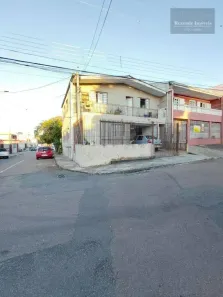 Sobrado com 5 Quartos à venda, 165m² no Novo Mundo, Curitiba
