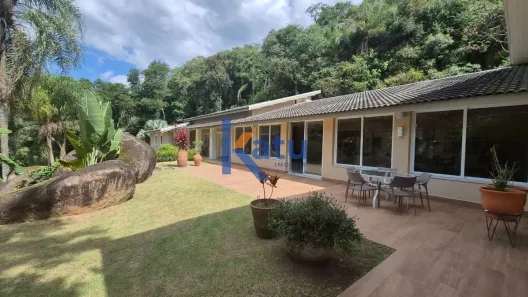 Fazenda/Sítio com 4 Quartos à venda, 674m² no Loteamento Sítios de Santa Clara, Jundiaí