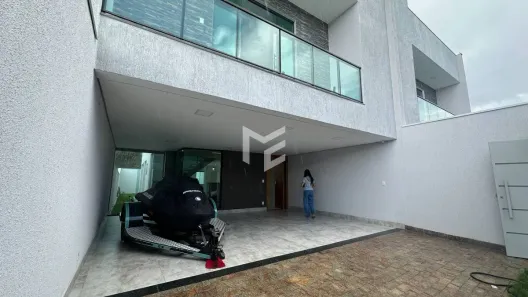 Casa com 3 Quartos à venda, 208m² no Vila Universal, Betim