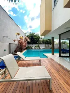 Casa de Condomínio com 3 Quartos à venda, 466m² no Morada da Colina, Uberlândia