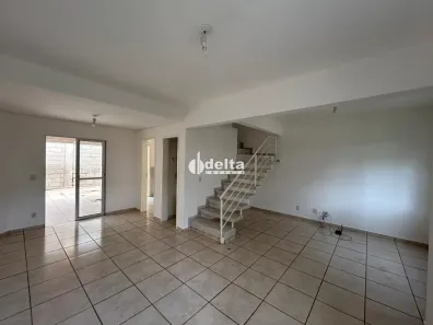 Casa de Condomínio com 3 Quartos para alugar, 100m² no Morada da Colina, Uberlândia