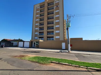 Apartamento com 3 Quartos para alugar, 95m² no Bassan, Marília