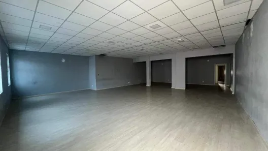 Ponto Comercial para alugar, 236m² no Vila Santa Rosa, Jundiaí