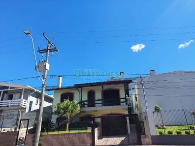 Casa com 3 Quartos à venda, 260m² no Santa Lúcia, Caxias do Sul
