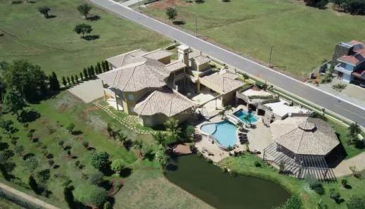 Casa de Condomínio com 4 Quartos à venda, 1200m² no , Hidrolândia