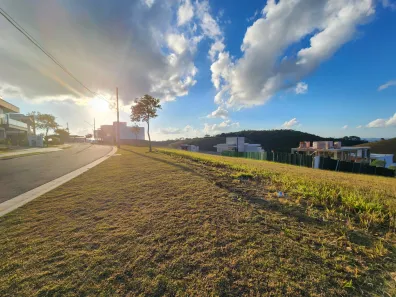 Lote/Terreno à venda, 490m² no São Pedro, Juiz de Fora