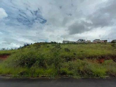 Lote/Terreno à venda, 250m² no Jardim Bandeirantes, Poços de Caldas