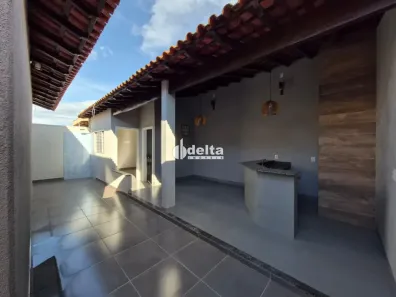 Casa com 3 Quartos à venda, 170m² no Planalto, Uberlândia