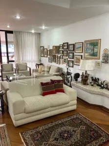 Casa com 3 Quartos à venda, 350m² no Jardim Leonor, São Paulo