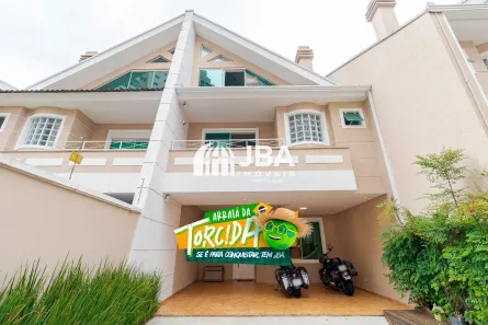 Sobrado com 4 Quartos à venda, 294m² no Cristo Rei, Curitiba
