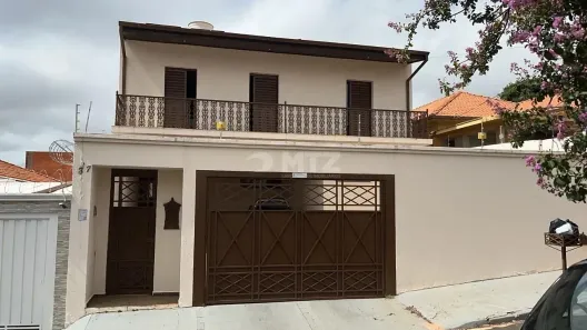 Sobrado com 3 Quartos à venda, 300m² no Centro, Botucatu