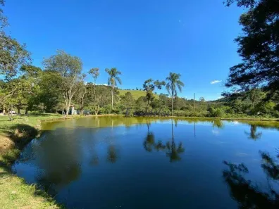 Fazenda/Sítio com 4 Quartos à venda, 200m² no , Joanópolis