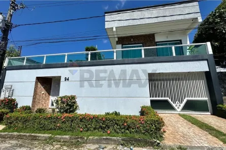 Casa com 6 Quartos à venda, 230m² no Japiim, Manaus