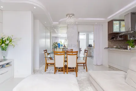 Casa com 3 Quartos à venda, 182m² no Pinheirinho, Curitiba