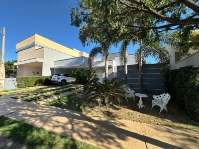 Casa de Condomínio com 3 Quartos à venda, 182m² no Residencial Village Damha, Araraquara