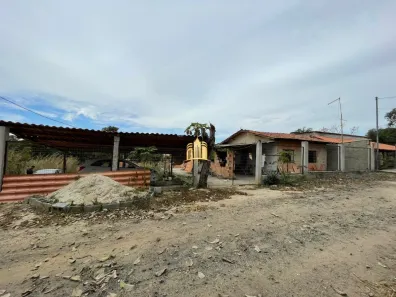 Fazenda/Sítio com 3 Quartos à venda, 1070m² no , Esmeraldas