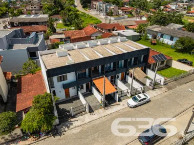 Sobrado com 2 Quartos à venda, 69m² no Jarivatuba, Joinville