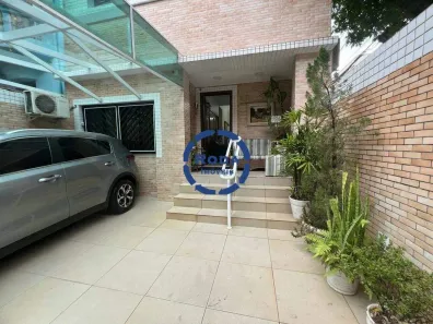 Casa com 4 Quartos à venda, 150m² no Gonzaga, Santos