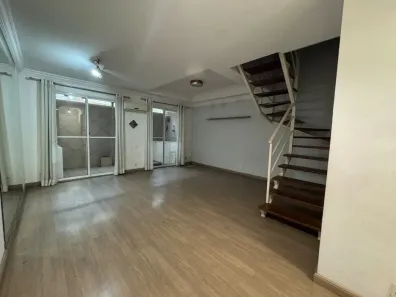 Casa de Condomínio com 3 Quartos para alugar, 120m² no Jardim Rosa Maria, São Paulo