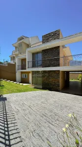 Sobrado com 4 Quartos à venda, 259m² no Guaíra, Curitiba
