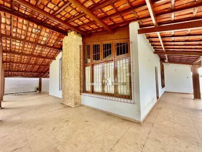 Casa com 3 Quartos para alugar, 400m² no Vila Santista, Atibaia