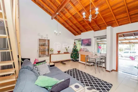 Casa com 3 Quartos à venda, 150m² no Mário Quintana, Porto Alegre