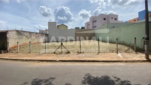 Lote/Terreno à venda, 330m² no Jardim Nova Santa Paula, São Carlos