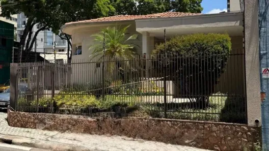 Sala Comercial para alugar, 354m² no Retiro, Matão